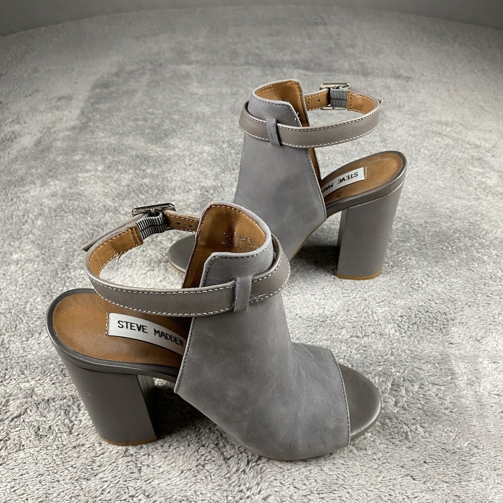 Steve Madden Carnabi Dress Sandal Block Heel‎ Womens 5.5 M Gray Leather
